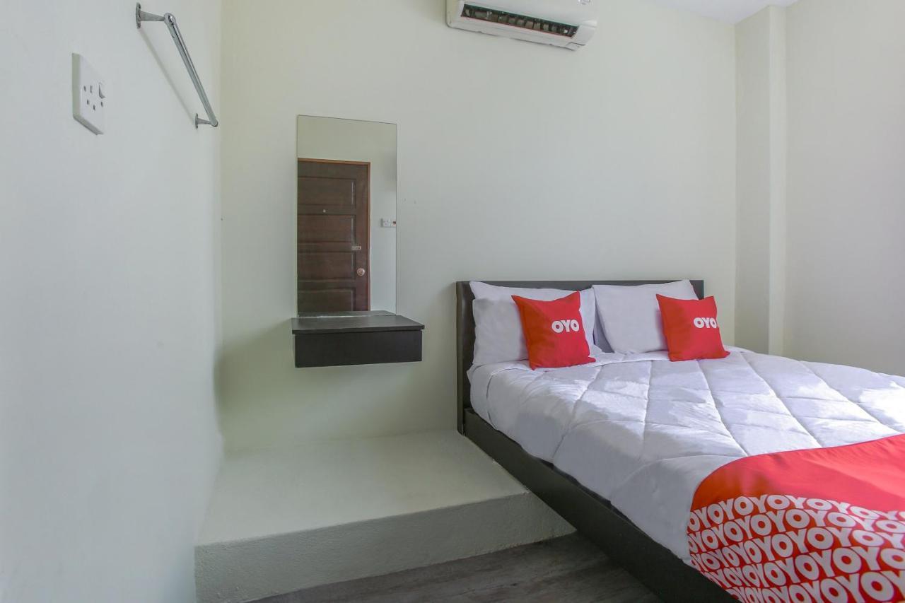 Oyo 822 Zande Motel Kuala Selangor Exterior photo