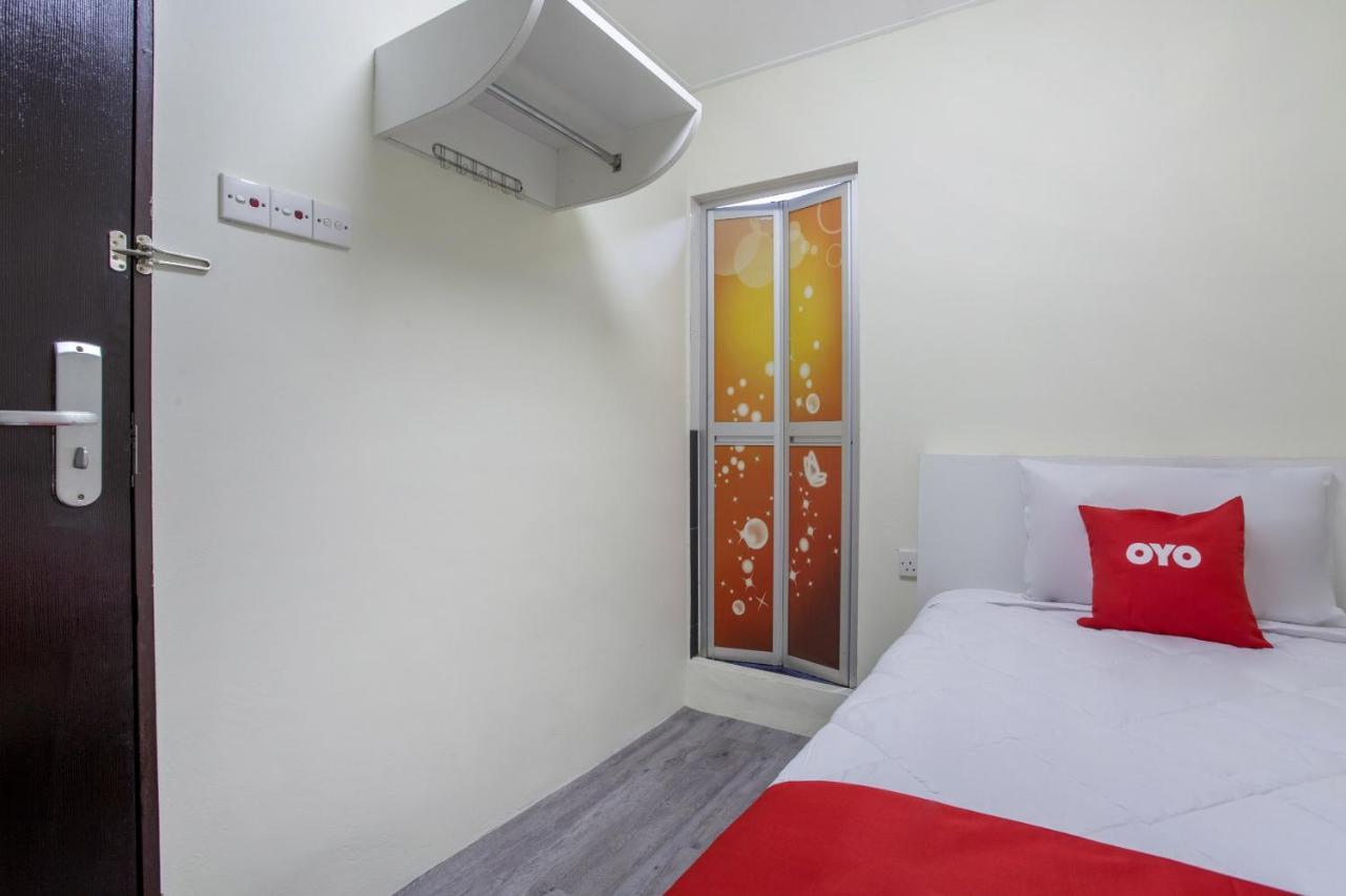Oyo 822 Zande Motel Kuala Selangor Exterior photo