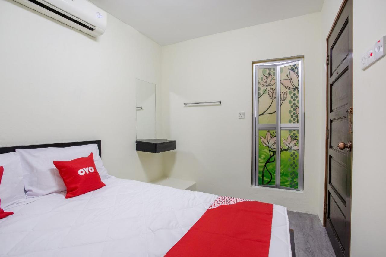 Oyo 822 Zande Motel Kuala Selangor Exterior photo